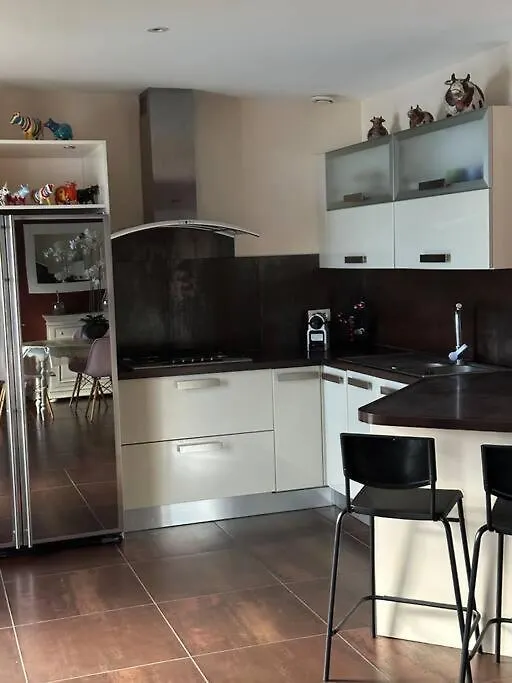 Appartement Comme A La Maison… Pusignan